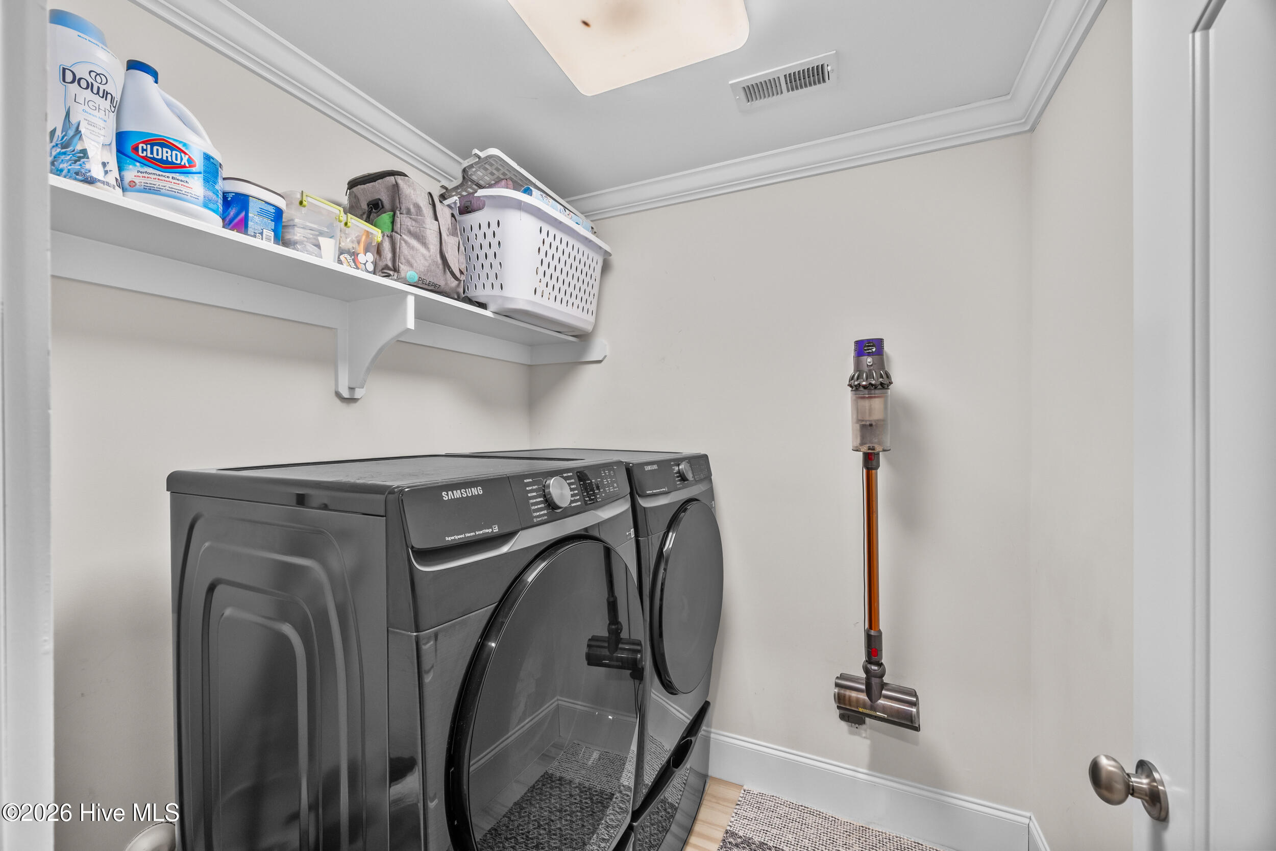 102 Olde Point Loop Hampstead, NC 28443 - Photo 45 of 82 47_laundry