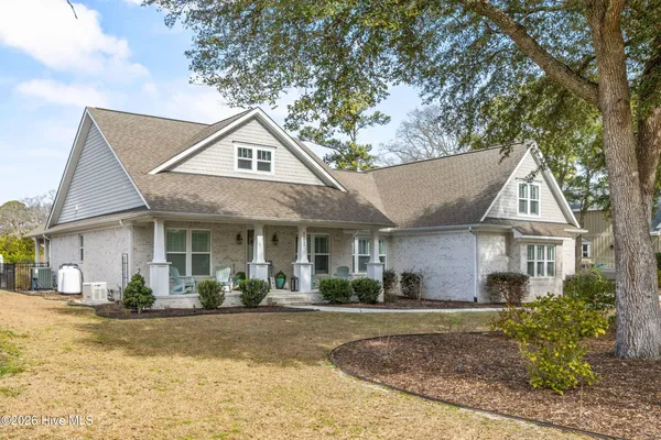 $1,900,000 | 102 Olde Point Loop, Hampstead, NC 28443