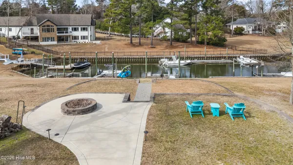 $1,900,000 | 102 Olde Point Loop, Hampstead, NC 28443