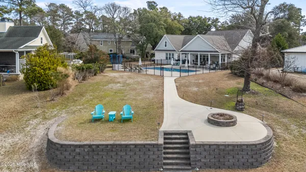 $1,900,000 | 102 Olde Point Loop, Hampstead, NC 28443