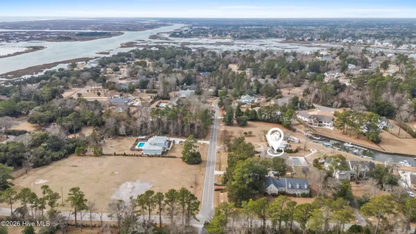 $1,900,000 | 102 Olde Point Loop, Hampstead, NC 28443