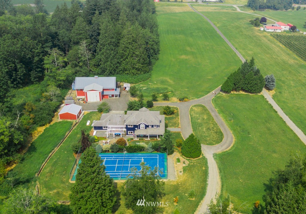 269 West Axton Road Bellingham, WA 98226 - Photo 1 of 25