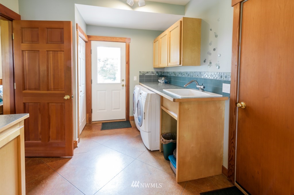 269 West Axton Road Bellingham, WA 98226 - Photo 21 of 25