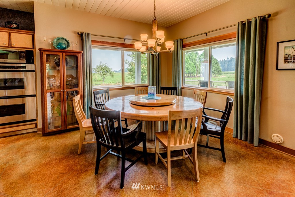 269 West Axton Road Bellingham, WA 98226 - Photo 5 of 25