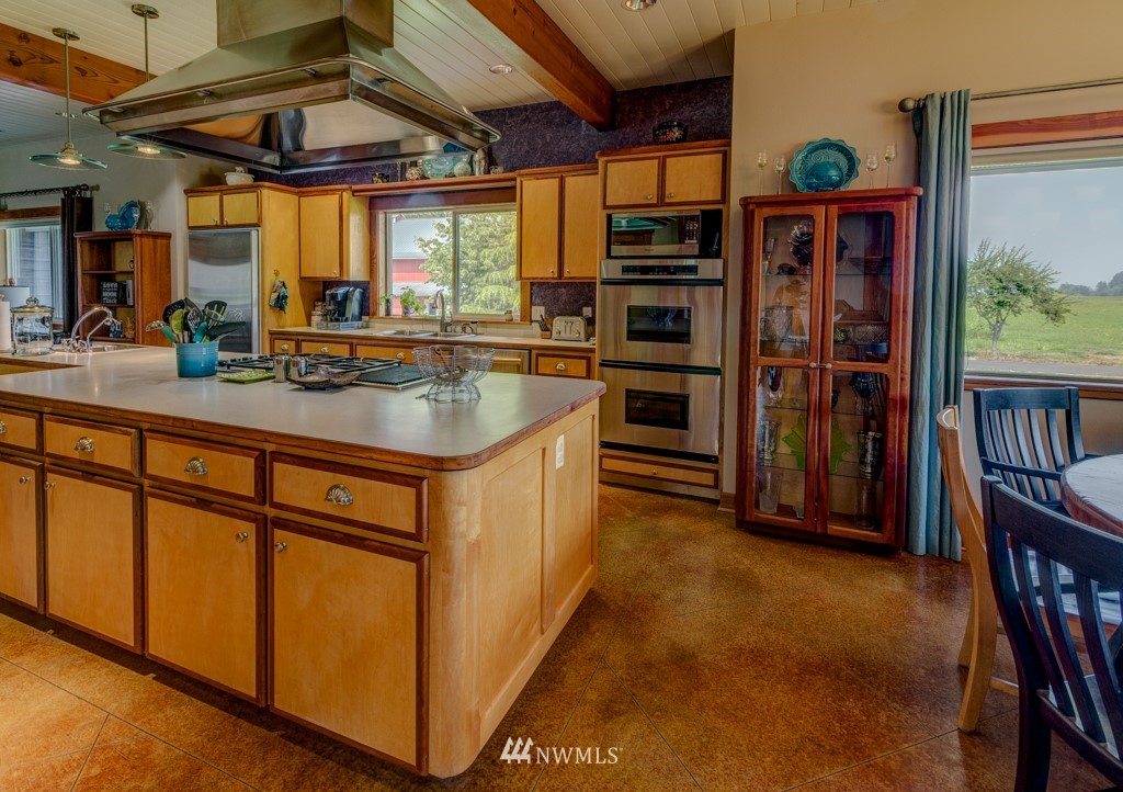 269 West Axton Road Bellingham, WA 98226 - Photo 6 of 25