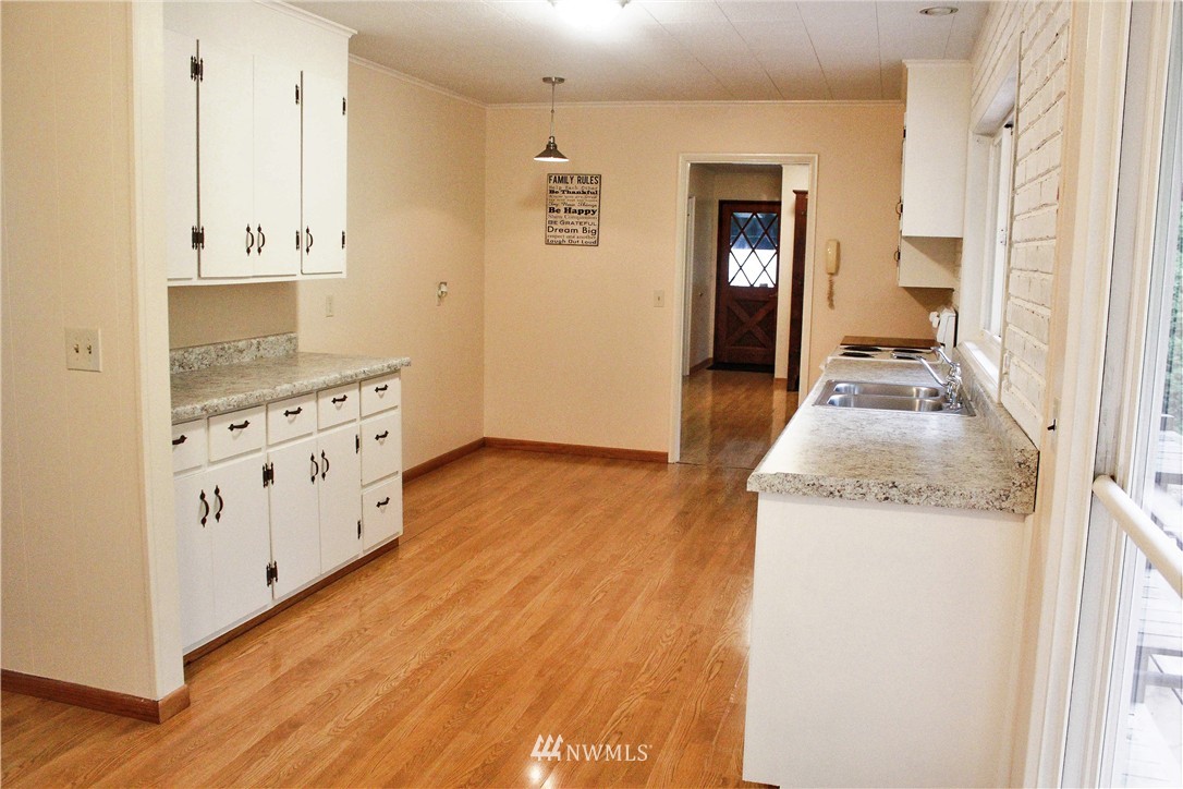 1579 Bunker Creek Road Chehalis, WA 98532 - Photo 6 of 18