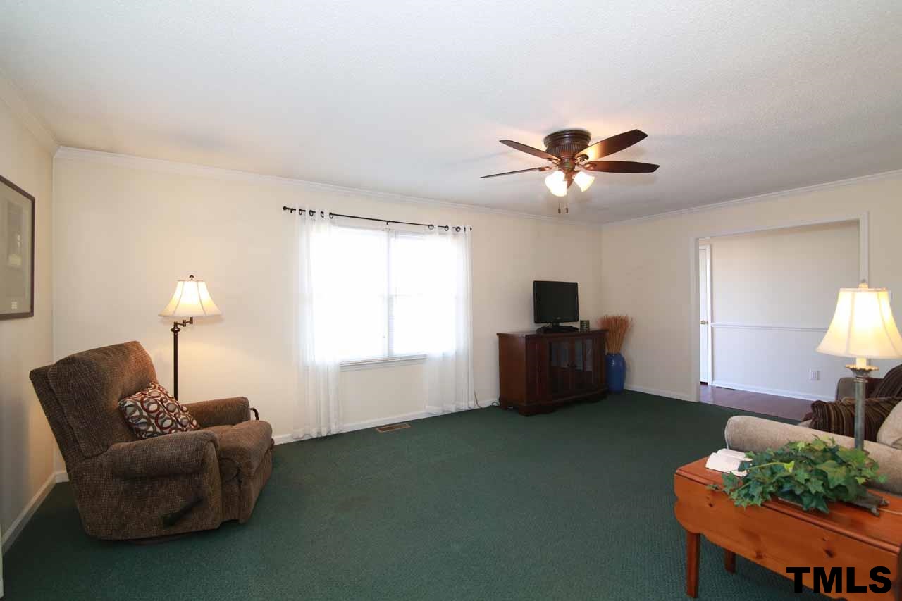 685 Wilson Jones Road Clayton, NC 27520 - Photo 2 of 25 Gallery Image 2