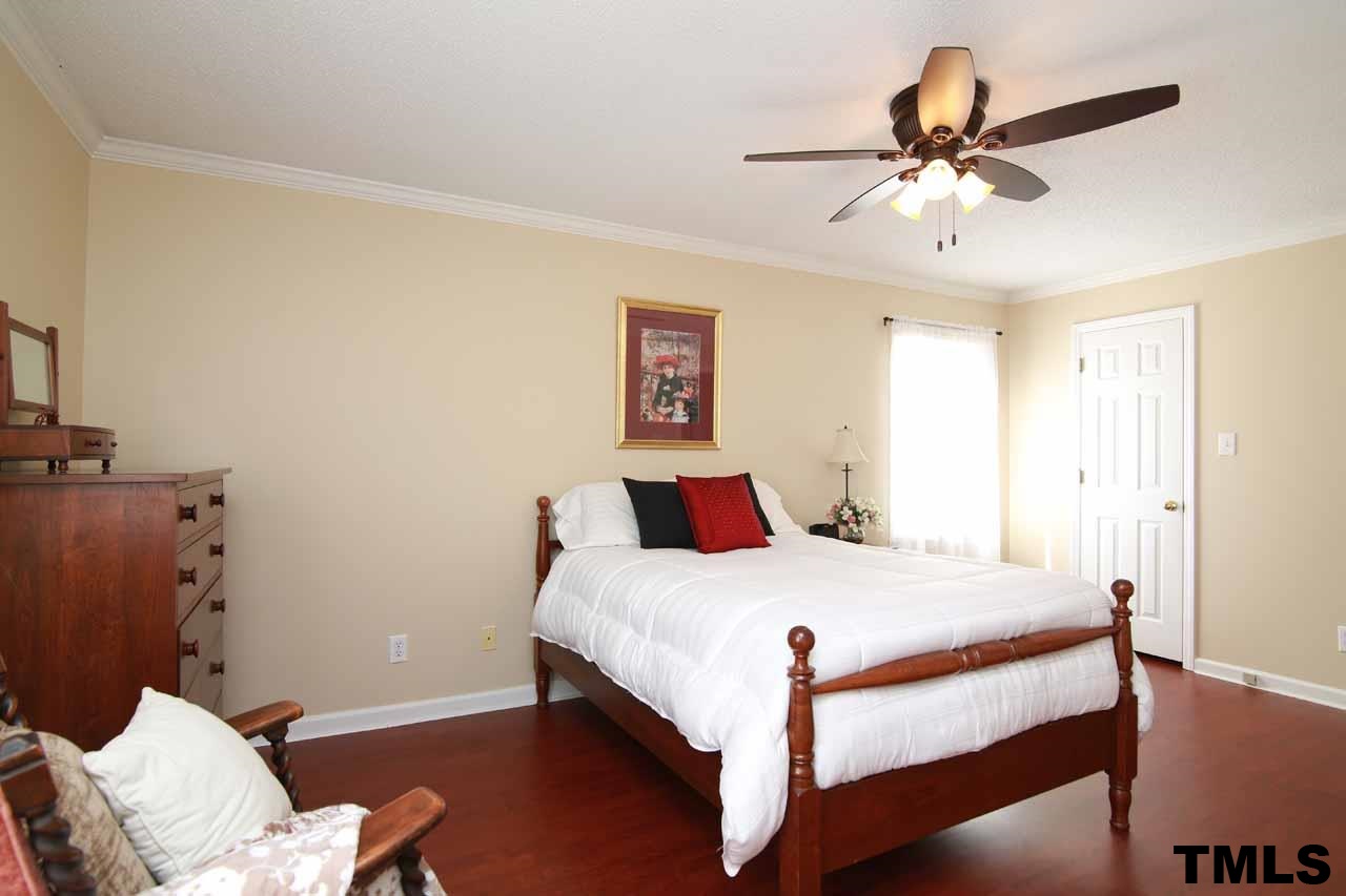 685 Wilson Jones Road Clayton, NC 27520 - Photo 12 of 25 Gallery Image 12