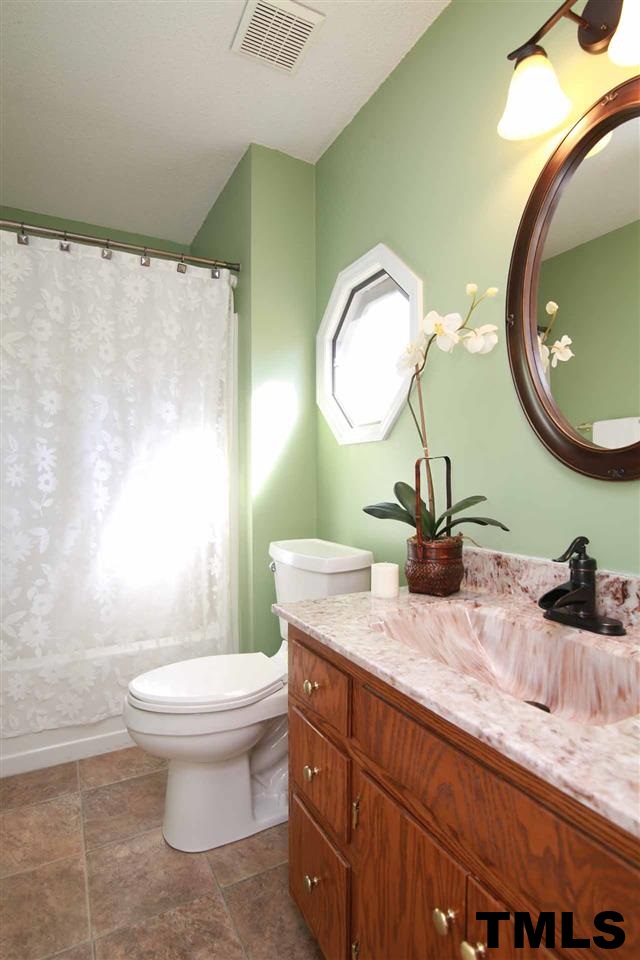 685 Wilson Jones Road Clayton, NC 27520 - Photo 13 of 25 Gallery Image 13