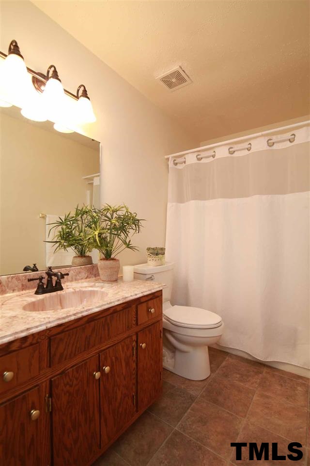 685 Wilson Jones Road Clayton, NC 27520 - Photo 16 of 25 Gallery Image 16