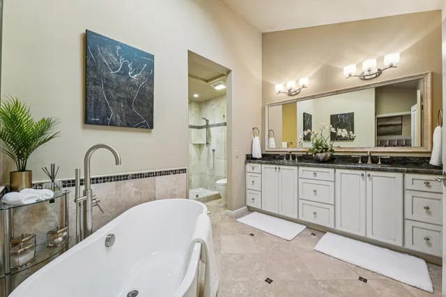 $1,249,000 | 105 Starview Court, Oakland, CA 94618