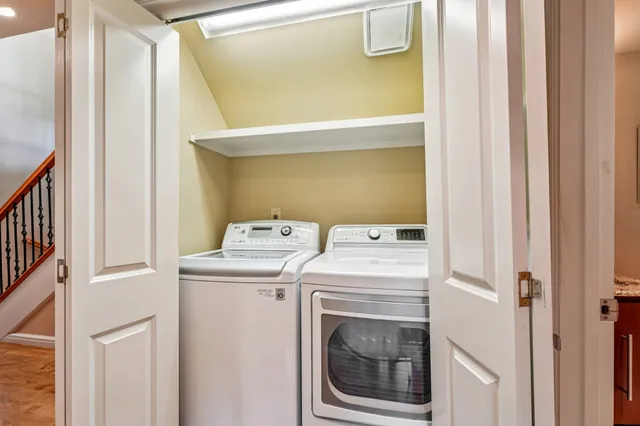 $1,249,000 | 105 Starview Court, Oakland, CA 94618