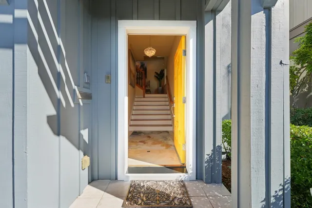 $1,249,000 | 105 Starview Court, Oakland, CA 94618