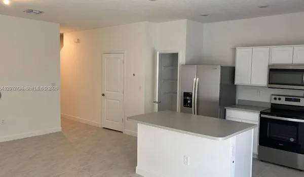 $2,350 | 606 Southwest 12th Street, Florida City, FL 33034