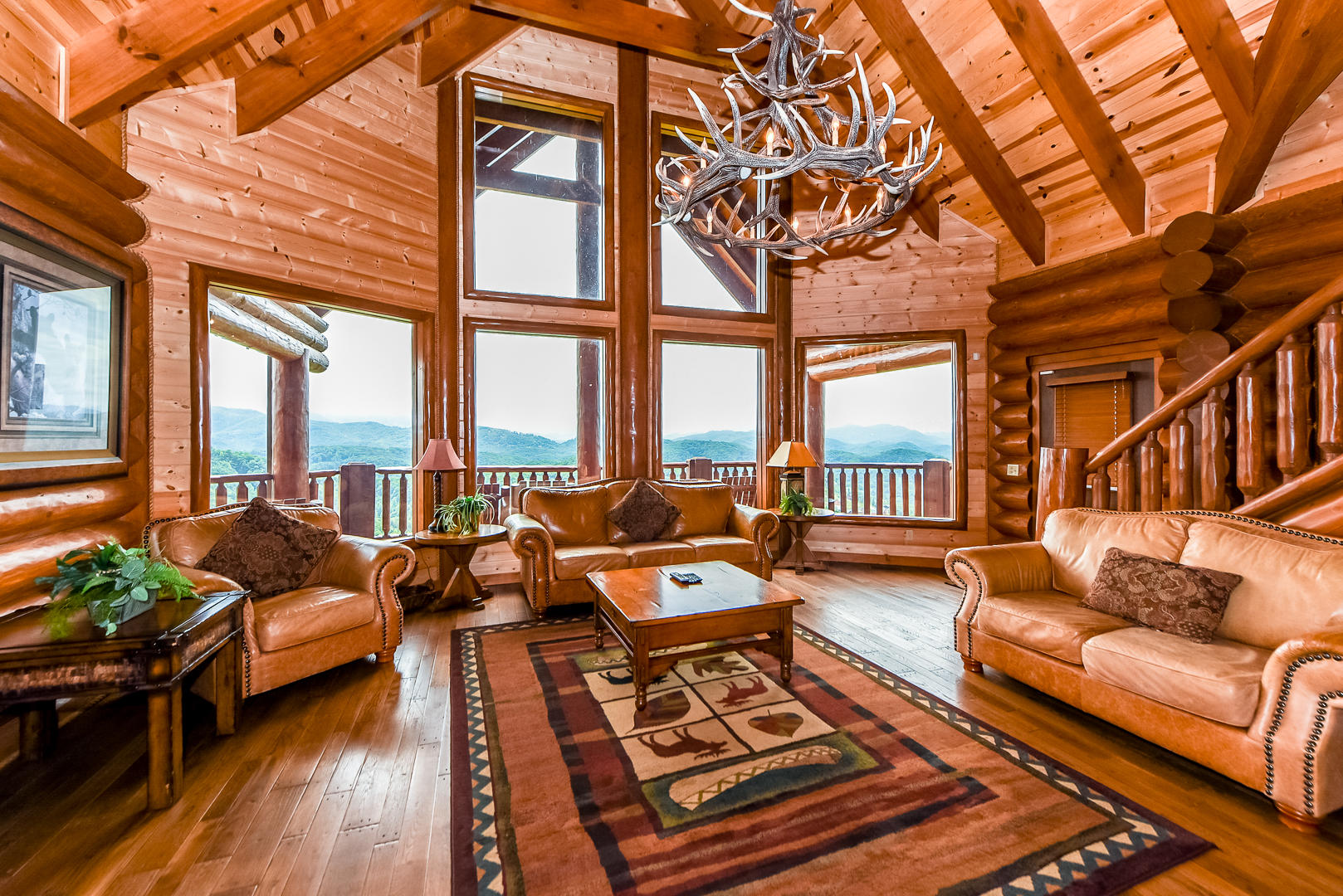1027 Pinecrest Way Pigeon Forge, TN 37862 - Photo 2 of 26 DSC_3471