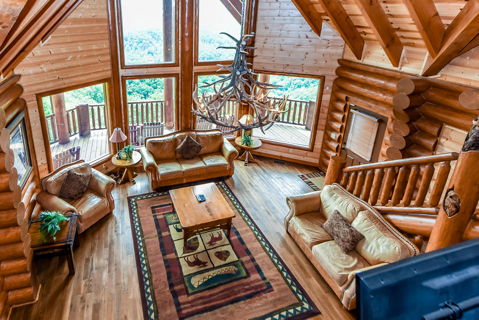 1027 Pinecrest Way Pigeon Forge, TN 37862 - Photo 4 of 26 DSC_3499