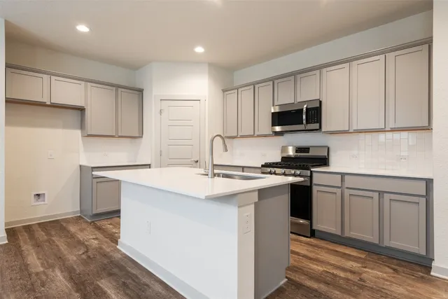 $2,095 | 289 Deserti Road, Leander, TX 78641