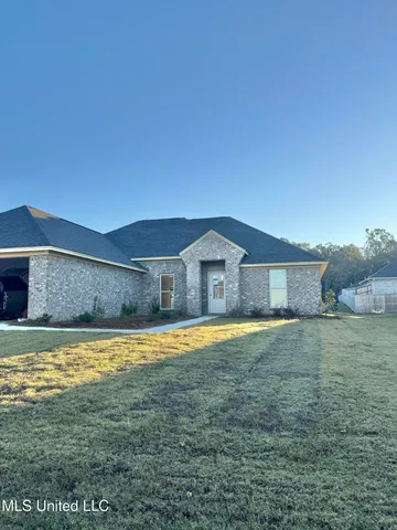 $304,999 | 132 Madisonville Drive, Canton, MS 39046