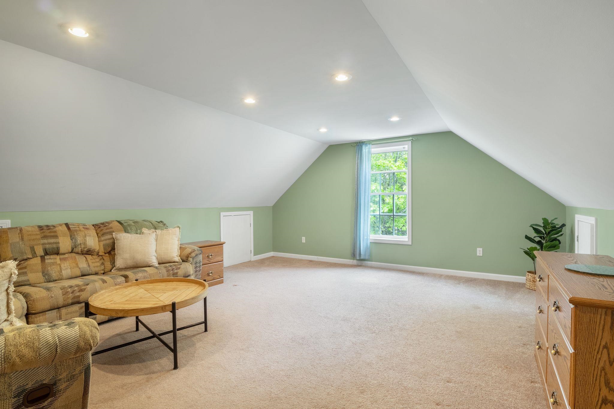 212 Oak Hill Road Barrington, NH 03825 - Photo 35 of 55