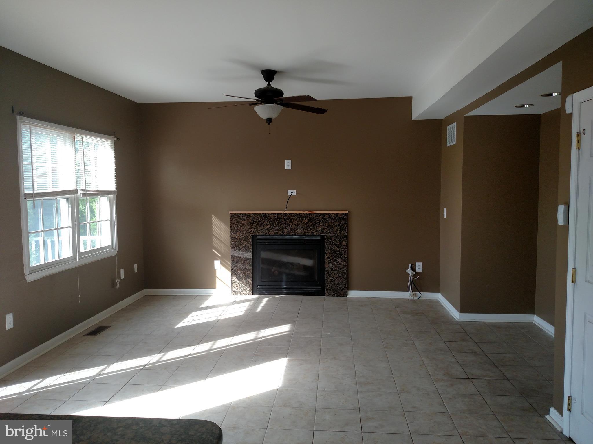13315 Bottom Road Hydes, MD 21082 - Photo 12 of 29 Family Room