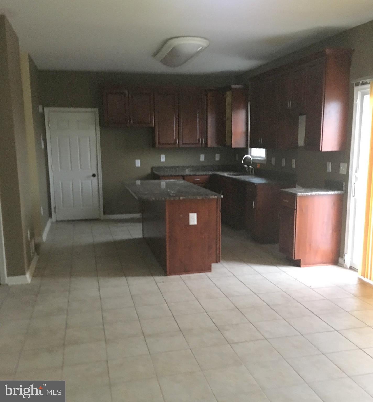 13315 Bottom Road Hydes, MD 21082 - Photo 7 of 29 Kitchen