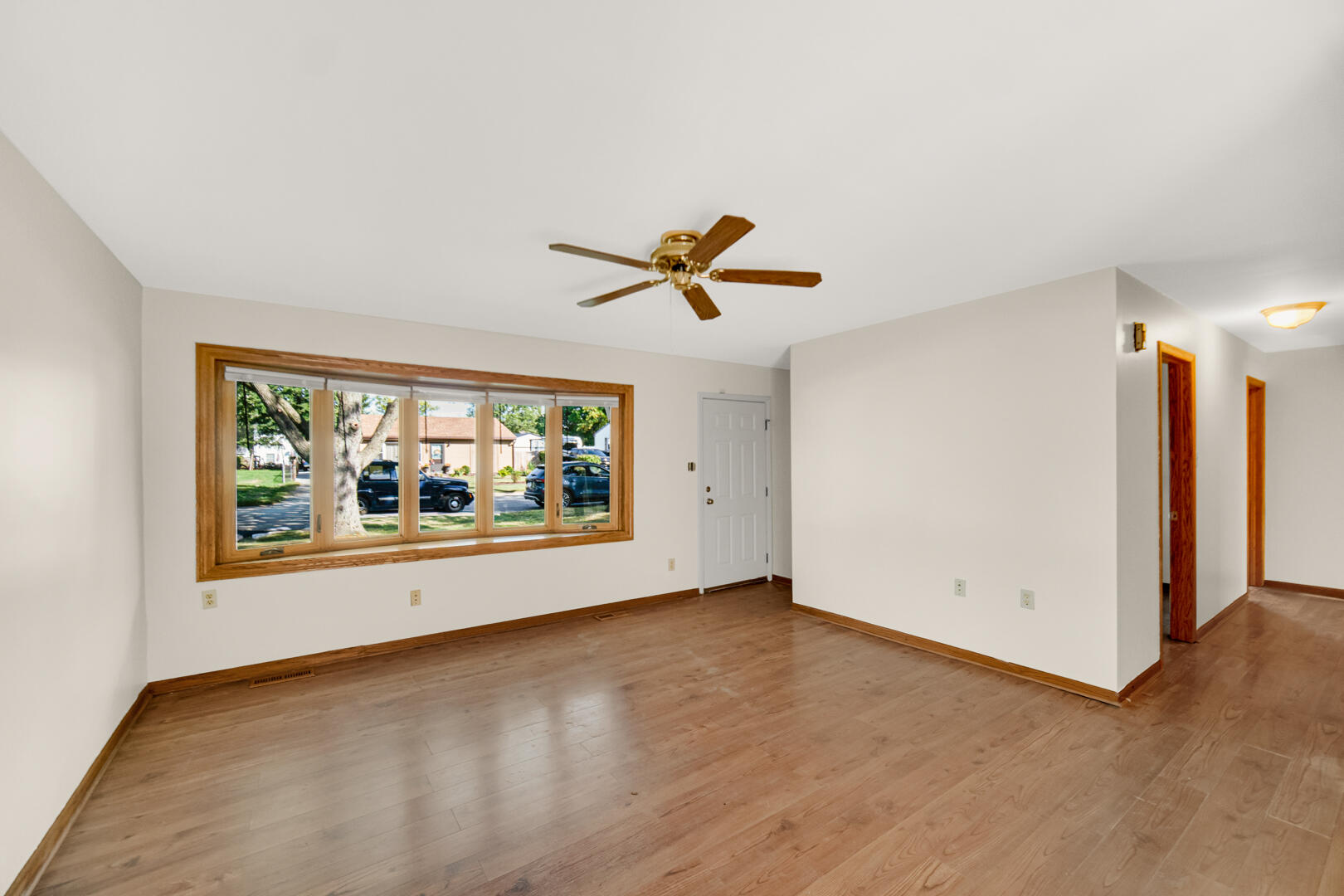 716 Fremont Road Valparaiso, IN 46385 - Photo 3 of 21 1620x1080