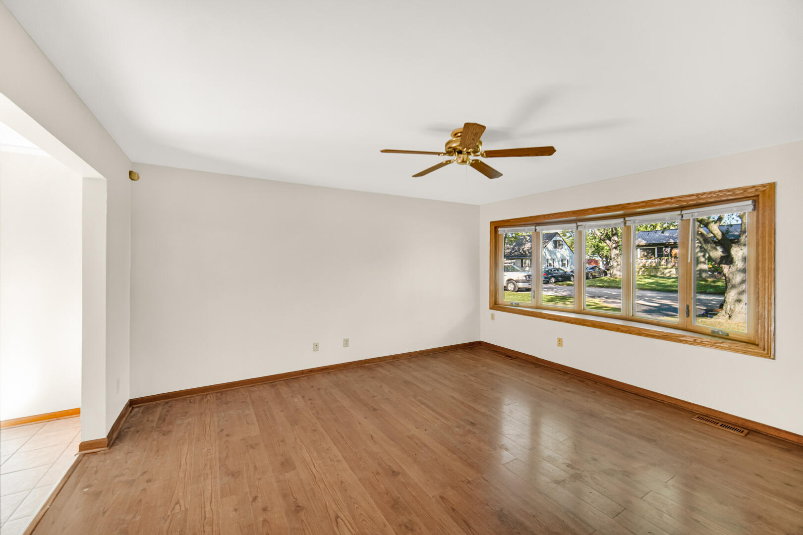 716 Fremont Road Valparaiso, IN 46385 - Photo 4 of 21 1620x1080