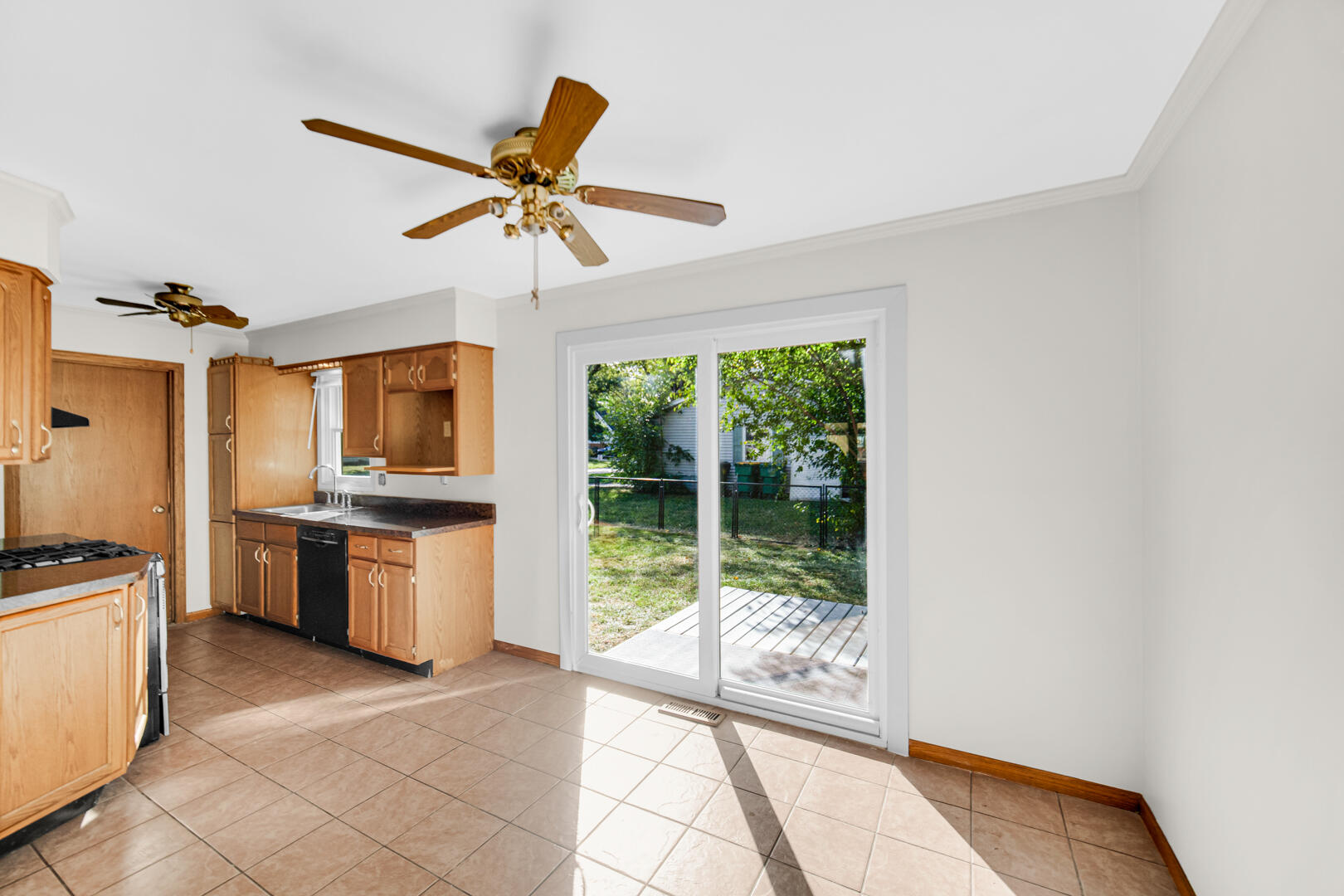 716 Fremont Road Valparaiso, IN 46385 - Photo 5 of 21 1620x1080