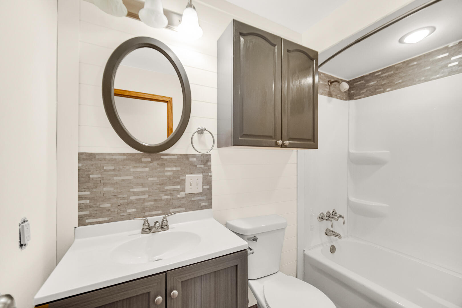 716 Fremont Road Valparaiso, IN 46385 - Photo 9 of 21 1620x1080