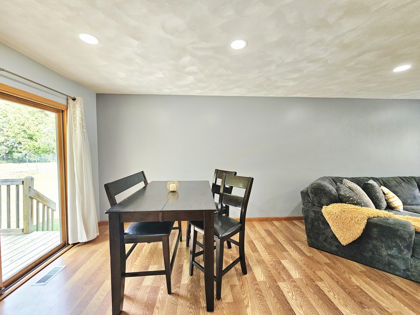 2614 33rd Street Zion, IL 60099 - Photo 12 of 28