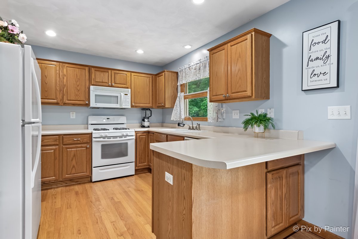2614 33rd Street Zion, IL 60099 - Photo 13 of 28