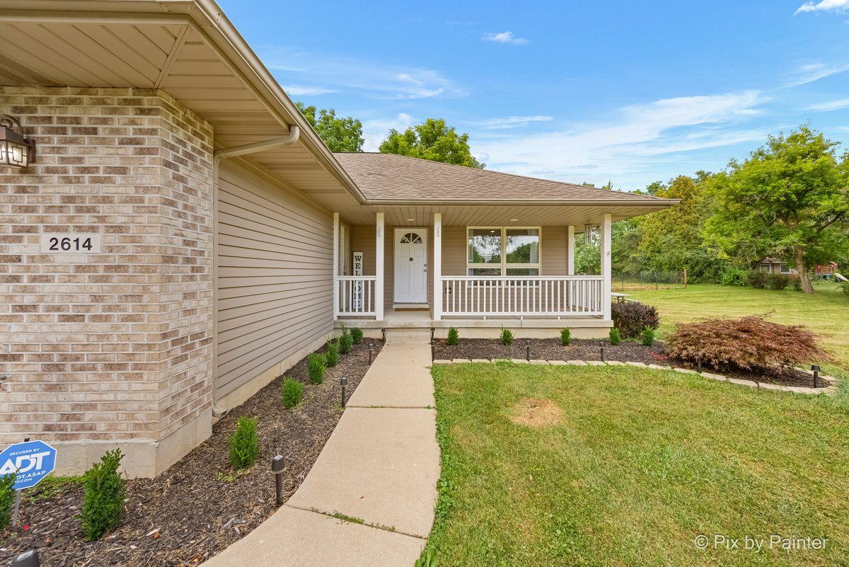 2614 33rd Street Zion, IL 60099 - Photo 7 of 28