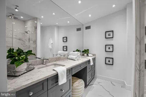 $1,750,000 | 2222 Locust Street, Philadelphia, PA 19103