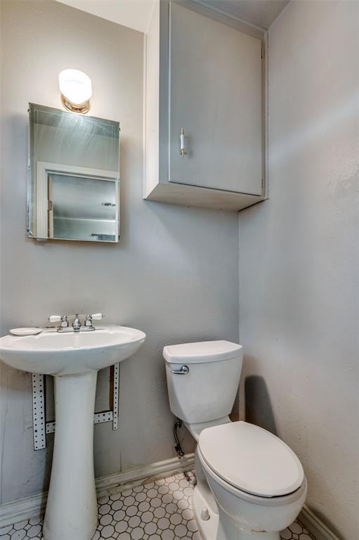 2605 Carten Street Fort Worth, TX 76112 - Photo 9 of 13