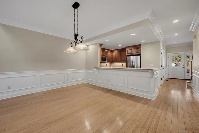 $3,700 | 101 Church Road, Unit 8, Southbury, CT 06488