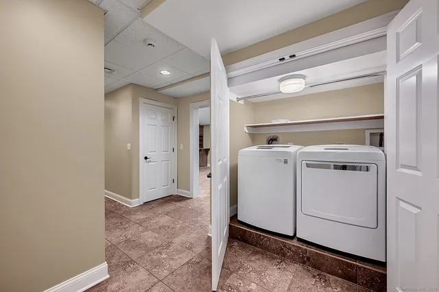 $3,700 | 101 Church Road, Unit 8, Southbury, CT 06488