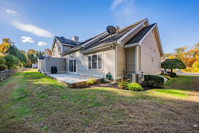 $3,700 | 101 Church Road, Unit 8, Southbury, CT 06488