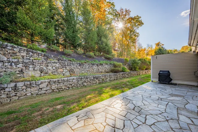 $3,700 | 101 Church Road, Unit 8, Southbury, CT 06488