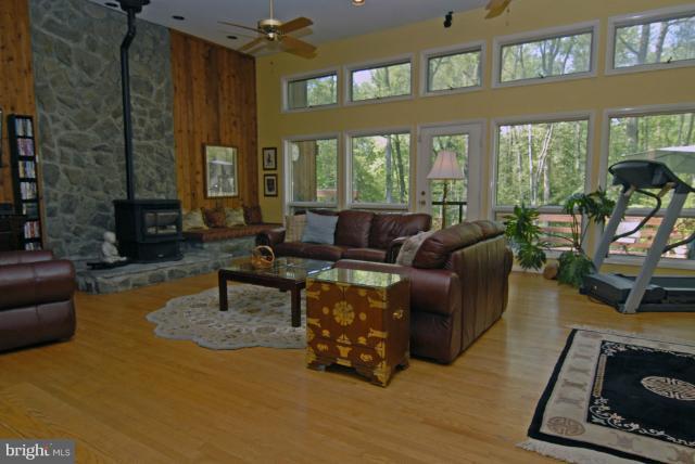 15800 Bond Mill Road Laurel, MD 20707 - Photo 14 of 30 Living Room with Open View