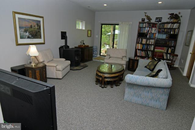 15800 Bond Mill Road Laurel, MD 20707 - Photo 18 of 30 Family Room