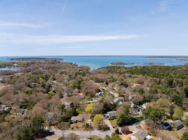 $679,000 | 39 Bennets Neck Drive, Pocasset, MA 02559