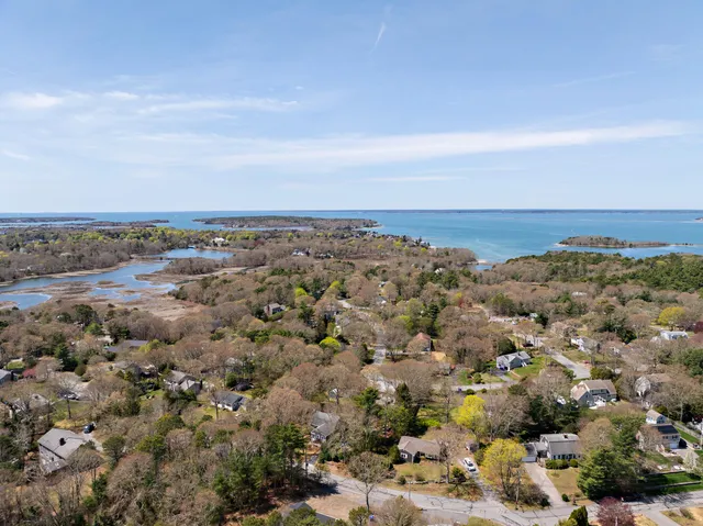 $679,000 | 39 Bennets Neck Drive, Pocasset, MA 02559