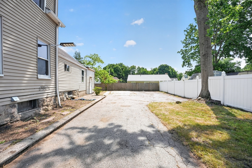 14 Forestvale Road Boston, MA 02136 - Photo 21 of 22