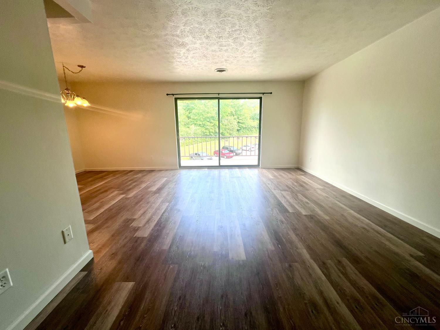 6584 Hearne Road, Unit 24 Cincinnati, OH 45248 - Photo 4 of 18