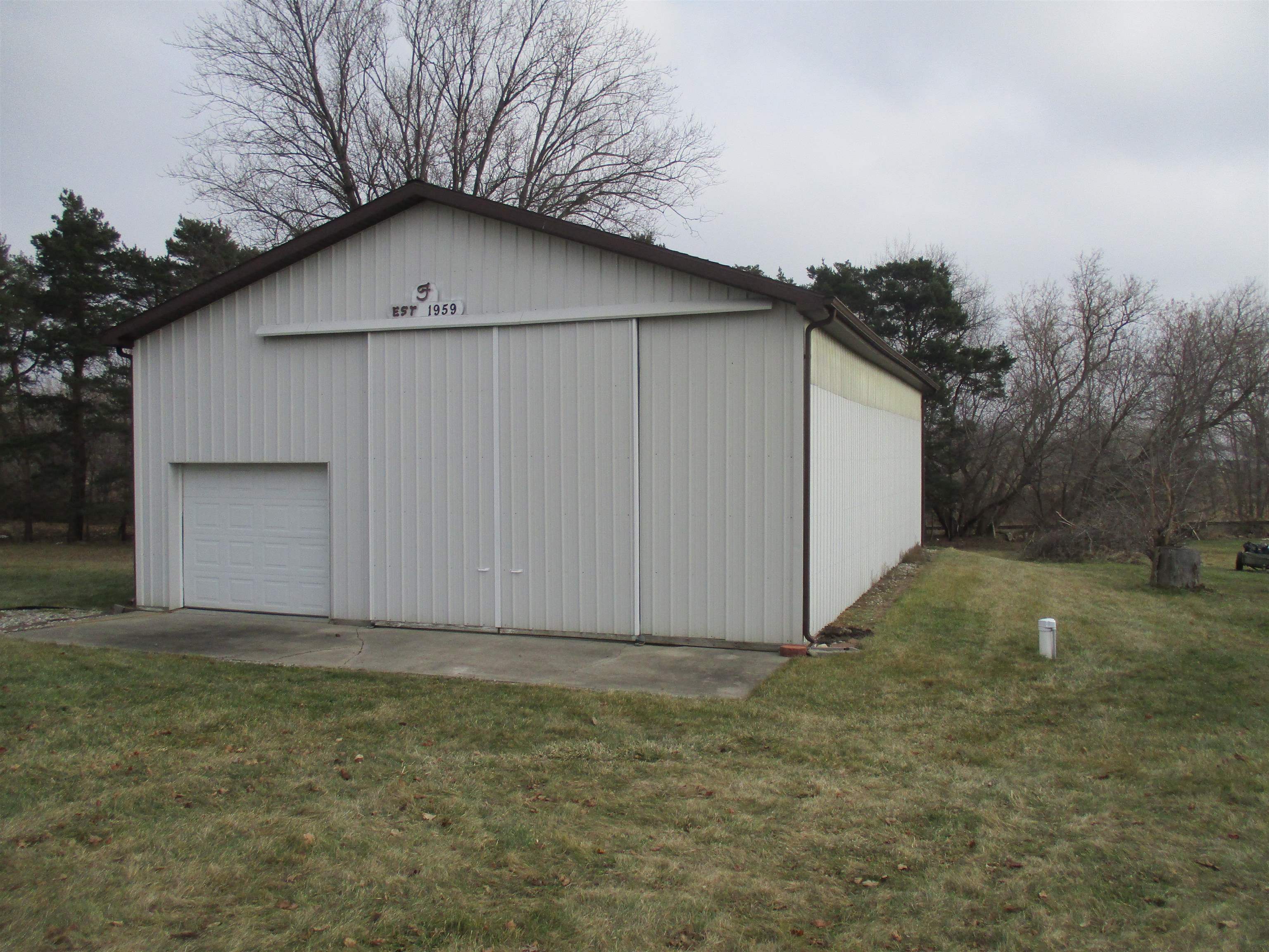 6976 North Smith Road Alma, MI 48801 - Photo 28 of 30 Gallery Image 28