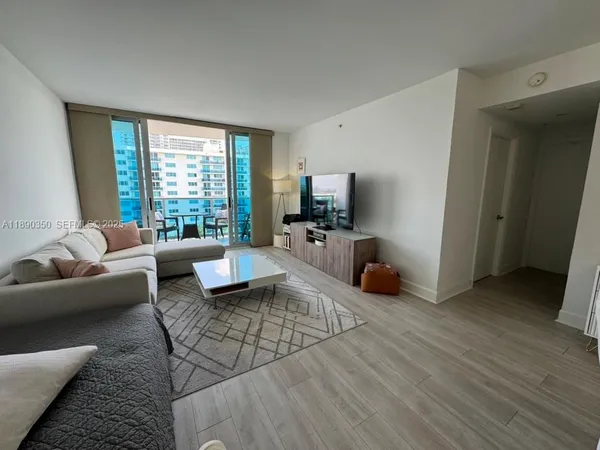 $2,500 | 7501 East Treasure Drive, Unit 7L, North Bay Village, FL 33141