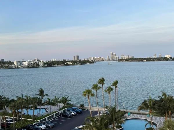 $2,500 | 7501 East Treasure Drive, Unit 7L, North Bay Village, FL 33141