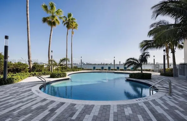 $2,500 | 7501 East Treasure Drive, Unit 7L, North Bay Village, FL 33141