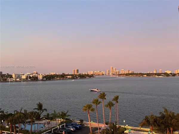 $2,500 | 7501 East Treasure Drive, Unit 7L, North Bay Village, FL 33141