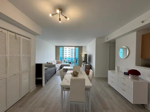 $2,500 | 7501 East Treasure Drive, Unit 7L, North Bay Village, FL 33141